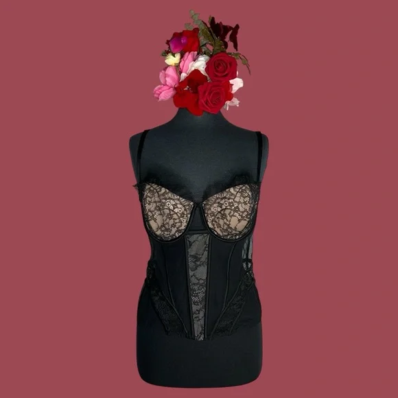 Victoria's Secret Lined Mesh CorsetTop 38D Black Cream Women